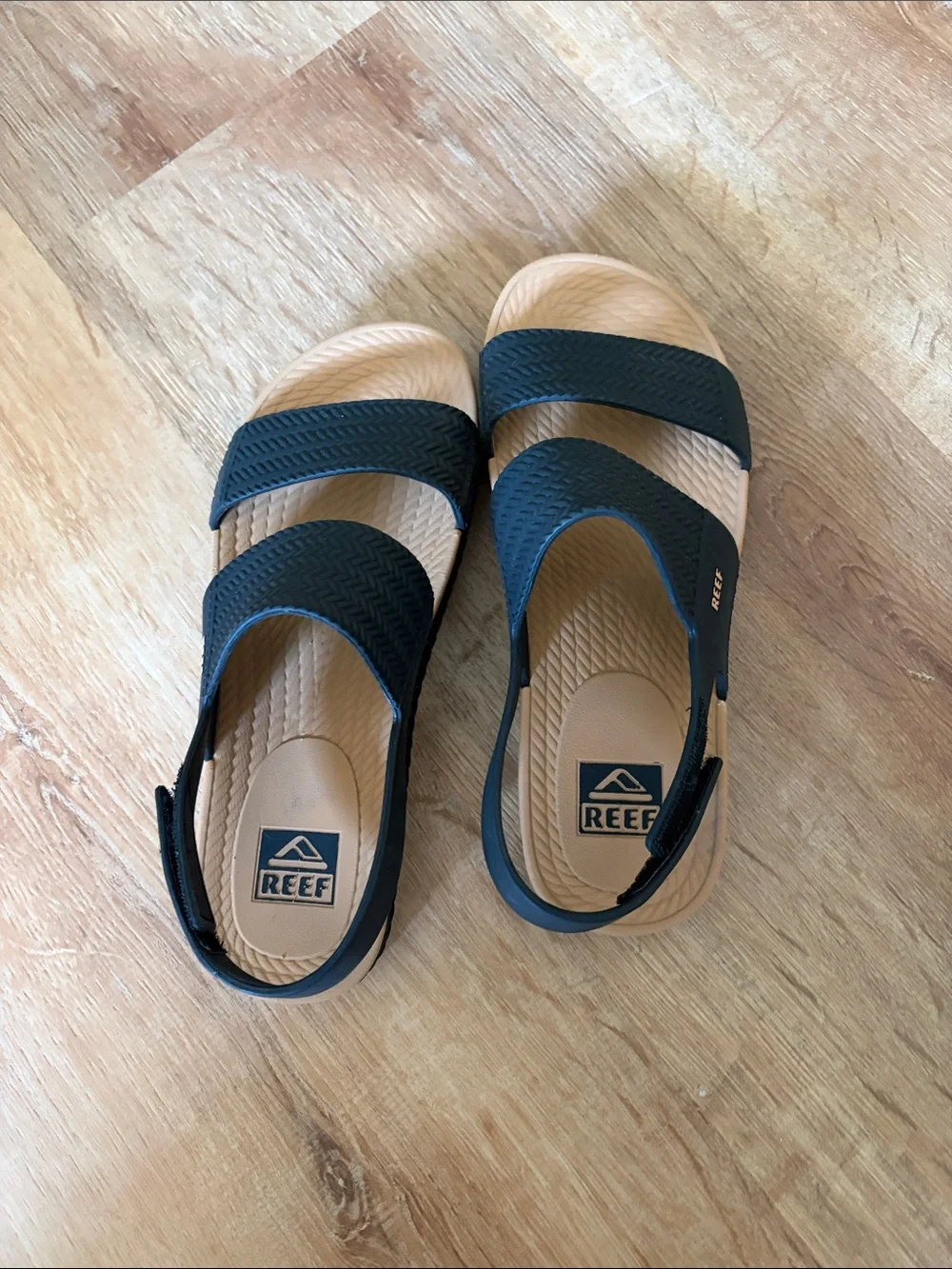 Reef Black and Tan Braided Strap Sandals